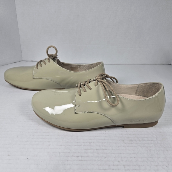 Birkenstock Women's Saunders Cream Cloud Patent Leather Oxfords EU 37 US W7 M5 - Picture 3 of 11